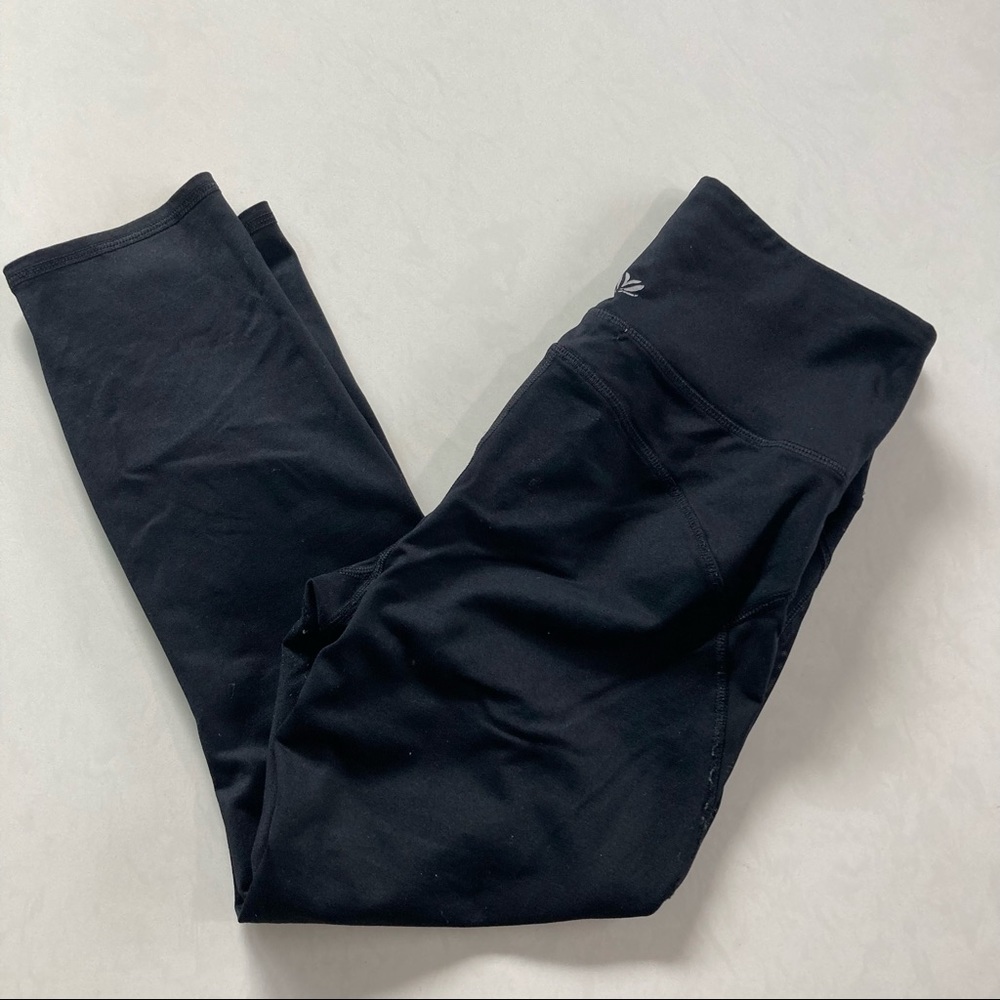 Forever 21 Black Crop Leggings